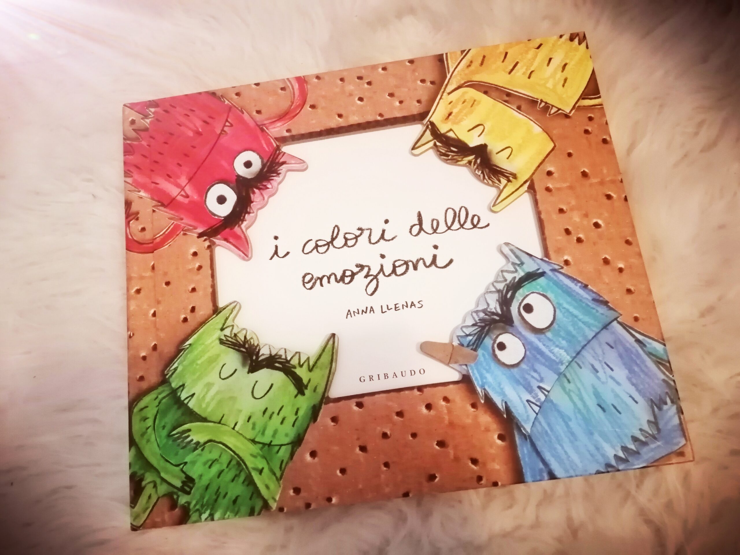 Libro colori emozioni per bambini